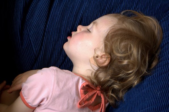 Xmas08-Crafting-tuckered-out