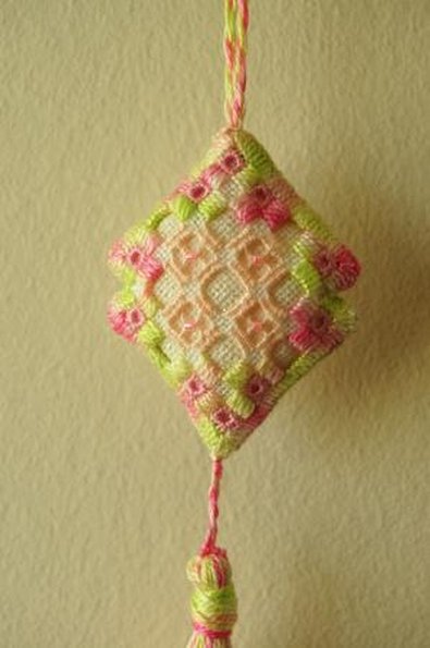 Hardanger-Ornament-1
