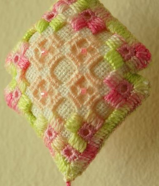 Hardanger-Ornament-3